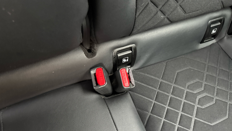 Nissan Juke 1.0 DiG-T 114 Tekna 5dr Petrol Hatchback